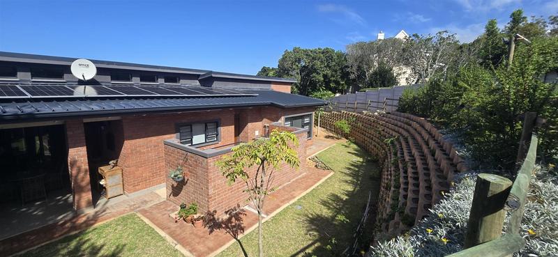 3 Bedroom Property for Sale in Outeniqua Strand Western Cape